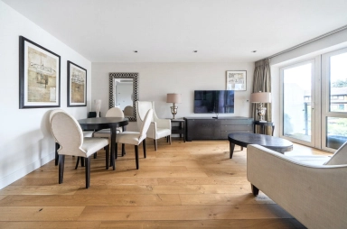 Kew Bridge Road, Brentford - TW8 view 9