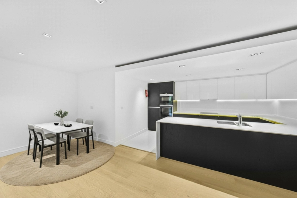 2 bedrooms apartments/flats for sale in Kew Bridge Road, Brentford - TW8 view 2