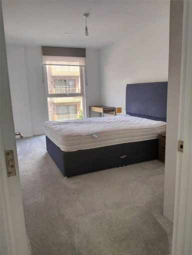Selbourne Avenue, Hounslow - TW3 view 4