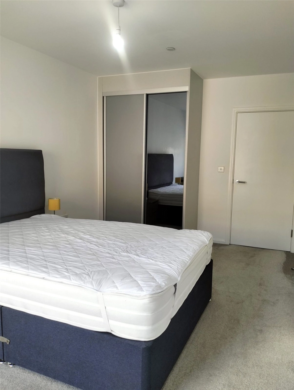 1 bedroom apartments/flats for sale in Selbourne Avenue, Hounslow - TW3 view 6