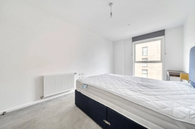 Selbourne Avenue, Hounslow - TW3 view 10