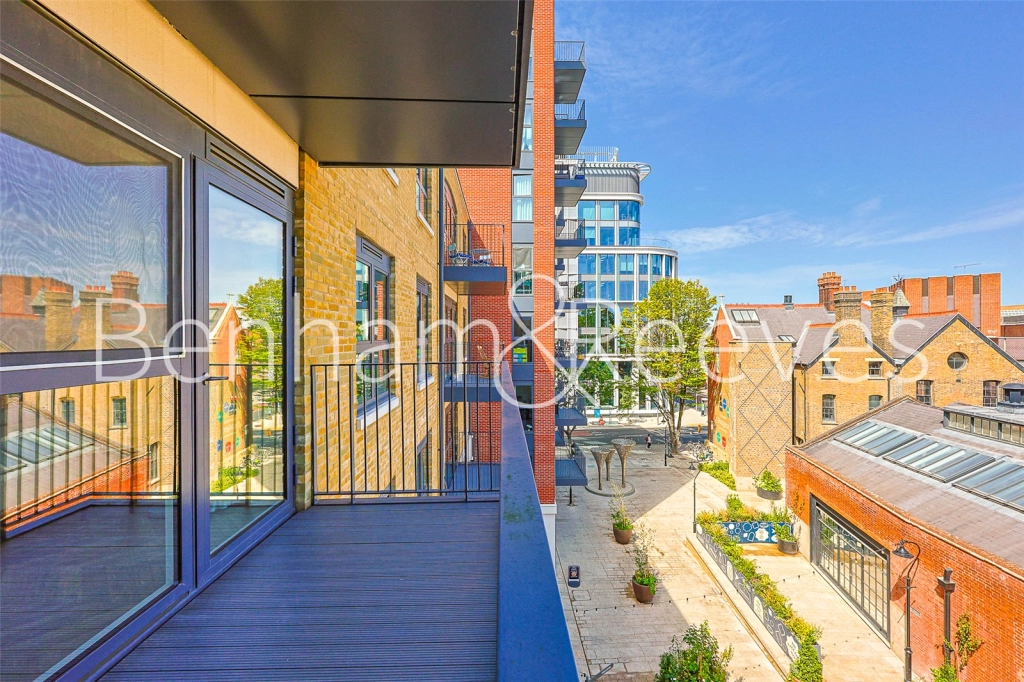 1 bedroom apartments/flats for sale in Heritage Walk, Kingston upon Thames - KT1 view 13