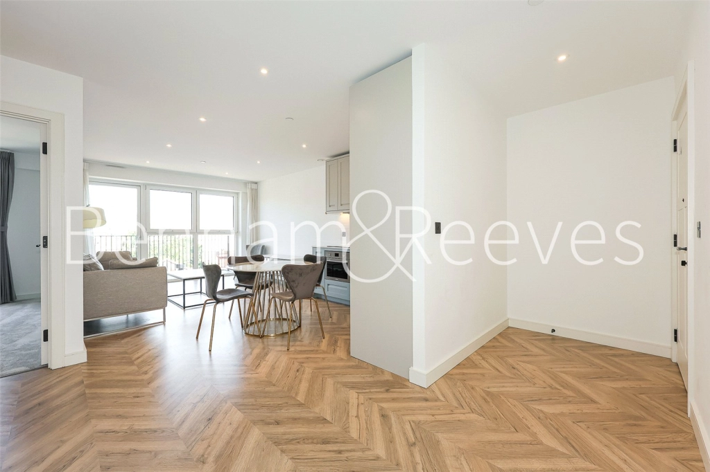 1 bedroom apartments/flats for sale in Heritage Walk, Kingston upon Thames - KT1 view 6
