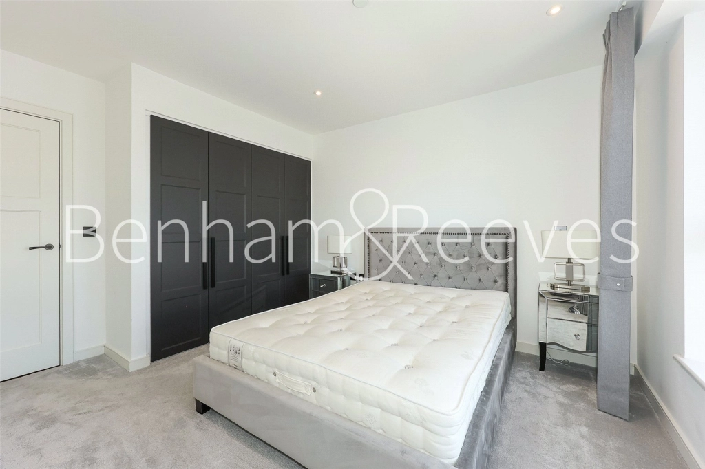 1 bedroom apartments/flats for sale in Heritage Walk, Kingston upon Thames - KT1 view 10