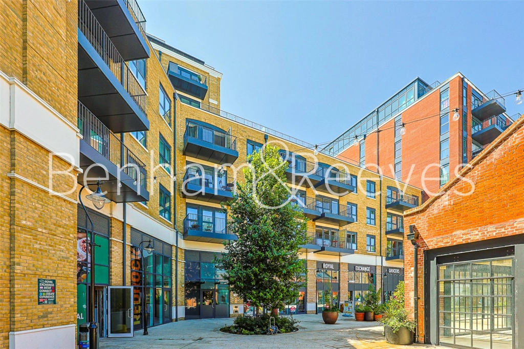 1 bedroom apartments/flats for sale in Heritage Walk, Kingston upon Thames - KT1 view 15