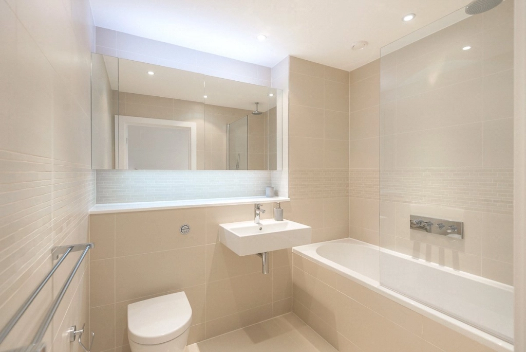 1 bedroom apartments/flats for sale in Pump House Crescent, Brentford - TW8 view 7
