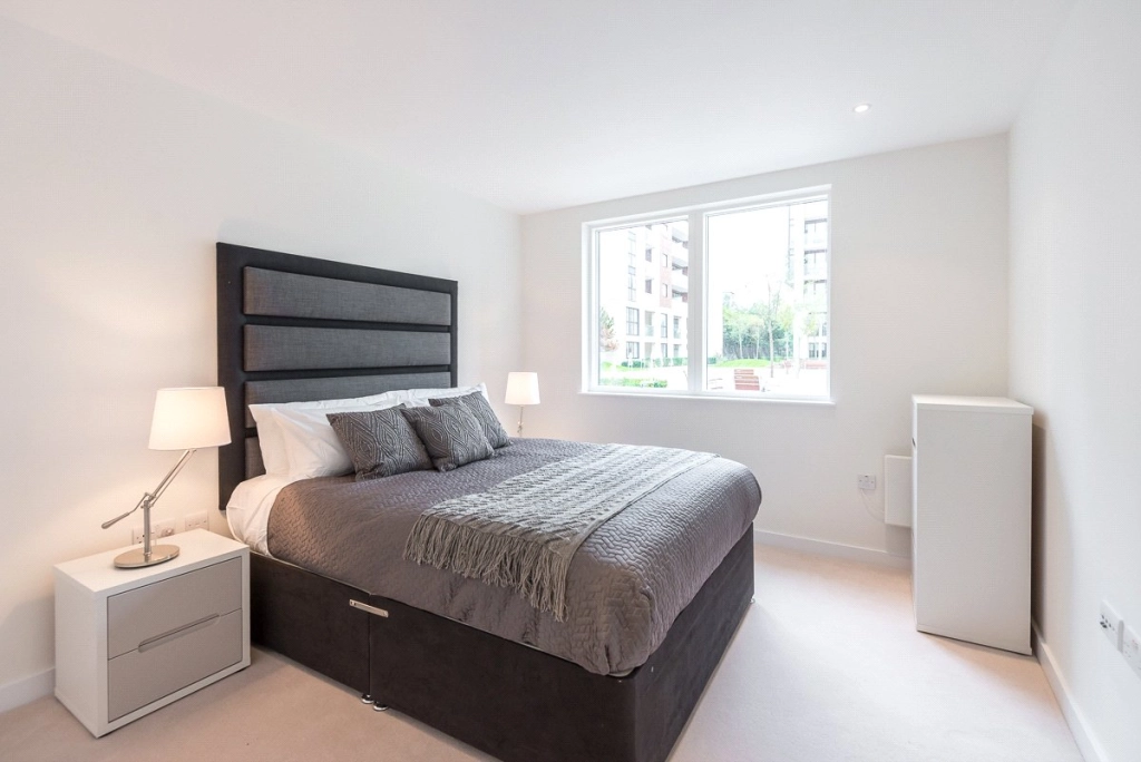 1 bedroom apartments/flats for sale in Pump House Crescent, Brentford - TW8 view 6
