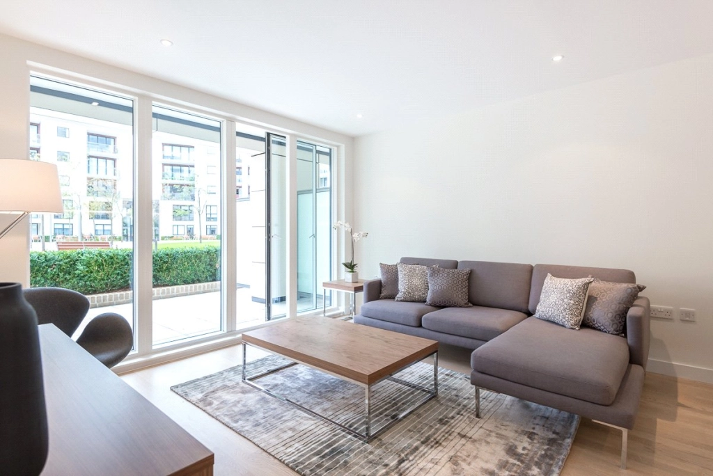 1 bedroom apartments/flats for sale in Pump House Crescent, Brentford - TW8 view 2