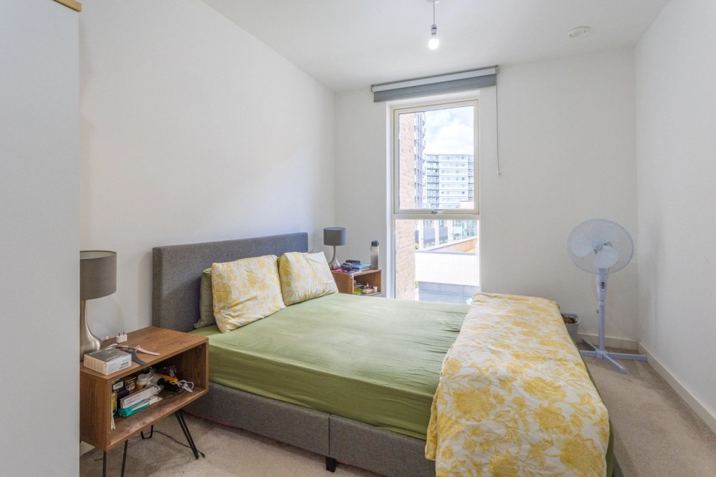 1 bedroom apartments/flats for sale in Smithy Lane, Hounslow - TW3 view 4