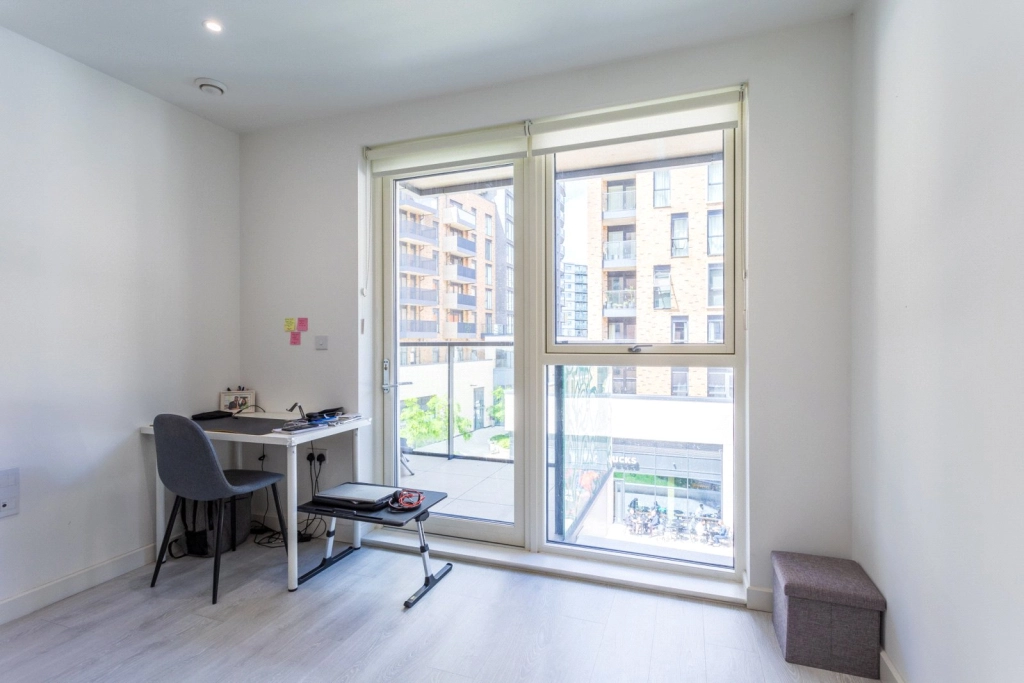 1 bedroom apartments/flats for sale in Smithy Lane, Hounslow - TW3 view 10