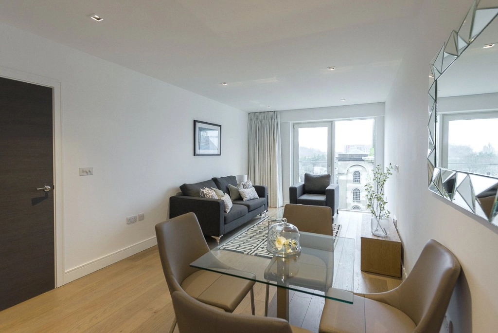 2 bedrooms apartments/flats for sale in Kew Bridge Road, Brentford - TW8 view 3