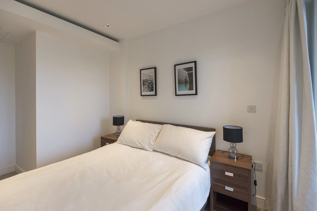 2 bedrooms apartments/flats for sale in Kew Bridge Road, Brentford - TW8 view 10