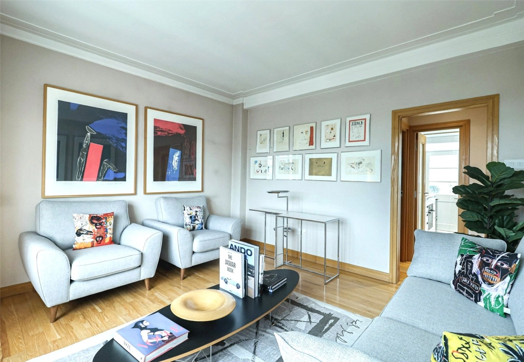 Studio apartments/flats for sale in Cheyne Place, London - SW3 view 4