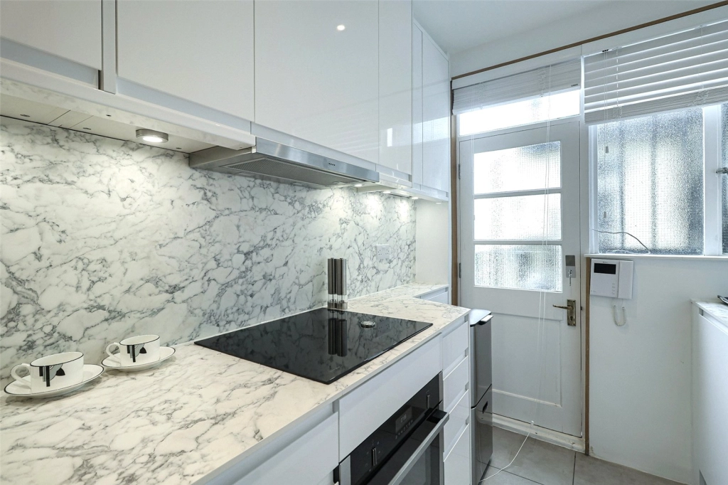 Studio apartments/flats for sale in Cheyne Place, London - SW3 view 3