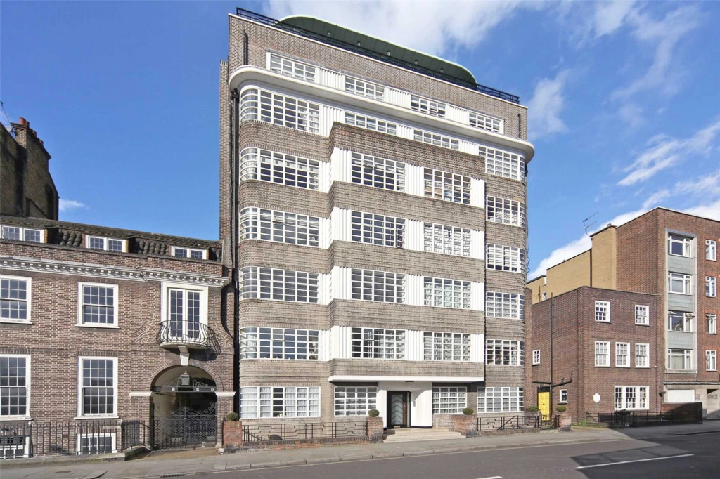 Studio apartments/flats for sale in Cheyne Place, London - SW3 view 9
