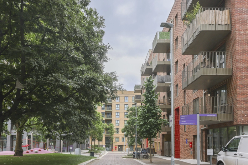2 bedrooms apartments/flats to sale in The Arrival, Clapham Junction-image 7