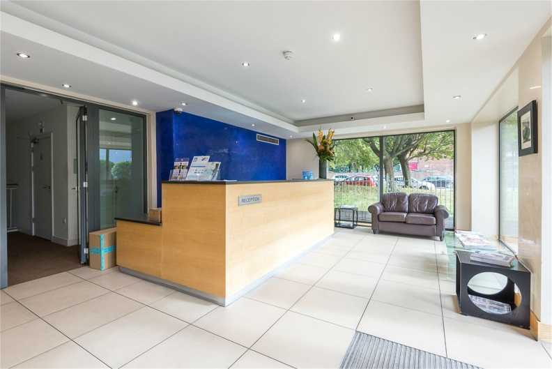 1 bedroom apartments/flats to sale in Gifford Street-image 8