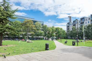 Cavell Street, Whitechapel - E1 view 2