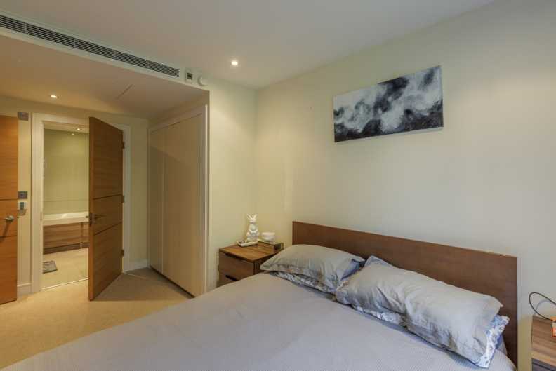 2 bedrooms apartments/flats to sale in Lensbury Avenue, Fulham-image 16