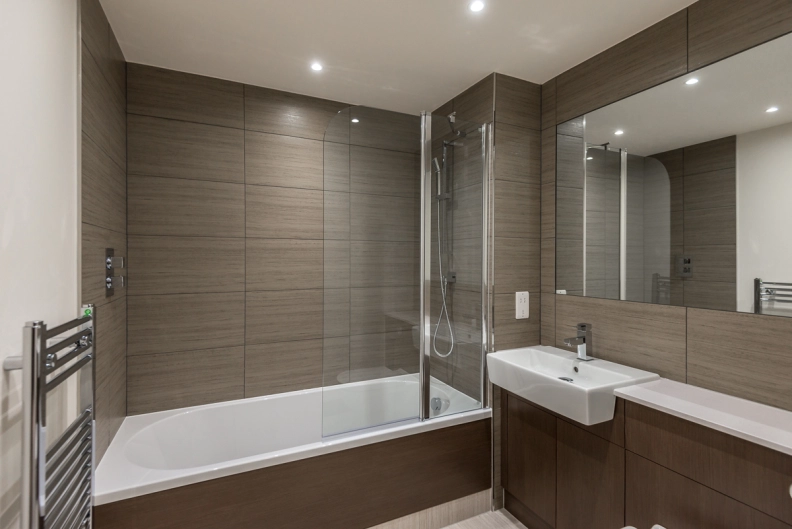 1 bedroom apartments/flats to sale in Boulevard Drive, Beaufort Park, Colindale-image 5