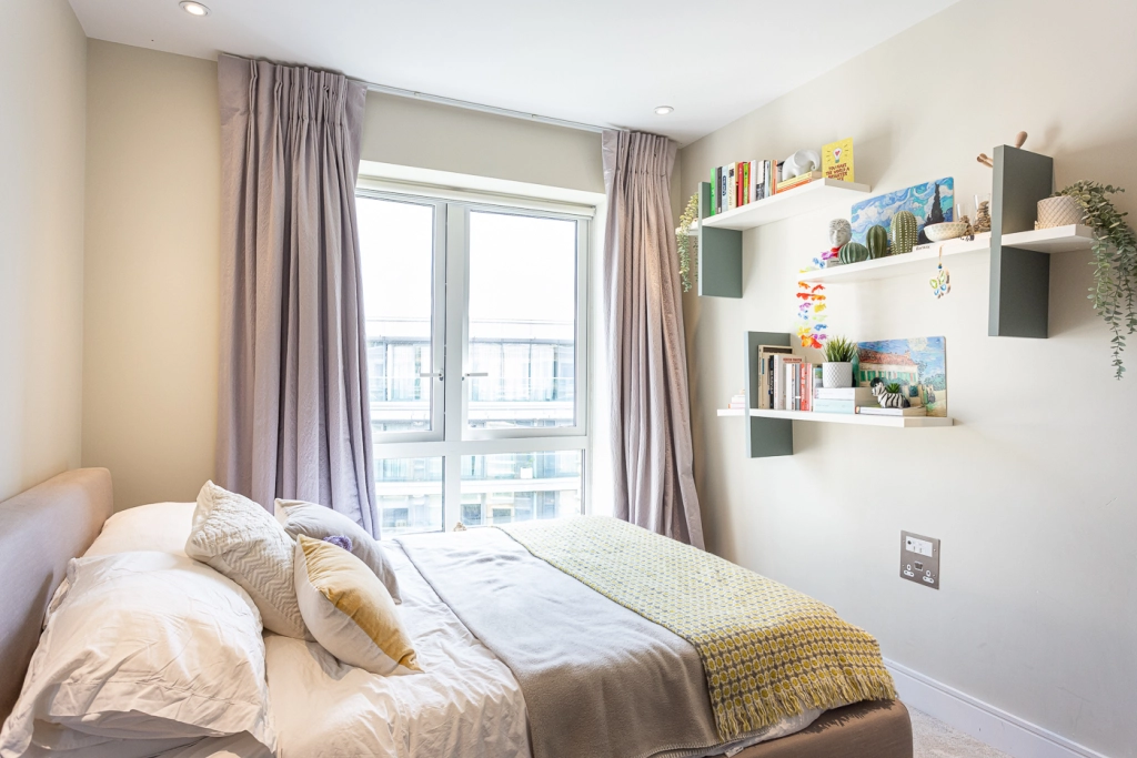 2 bedrooms apartments/flats for sale in Parr's Way, Hammersmith - W6 view 6
