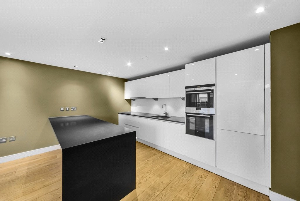 2 bedrooms apartments/flats for sale in Parr's Way, Hammersmith - W6 view 11