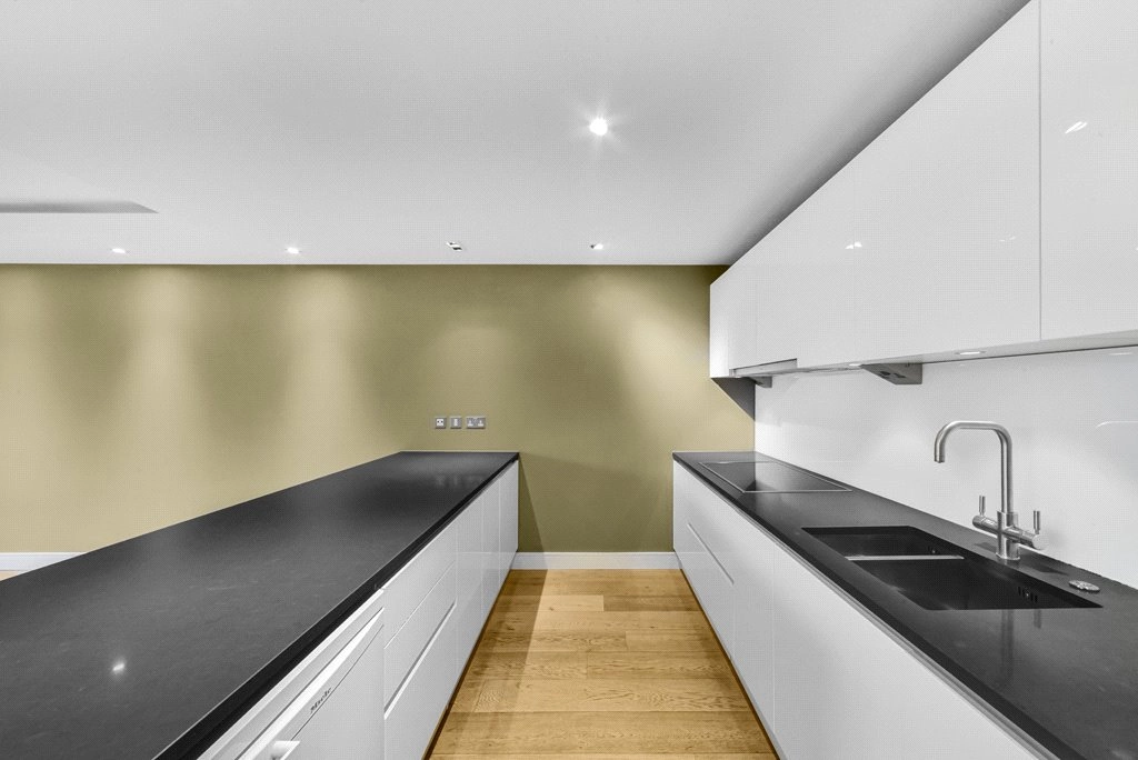 2 bedrooms apartments/flats for sale in Parr's Way, Hammersmith - W6 view 4