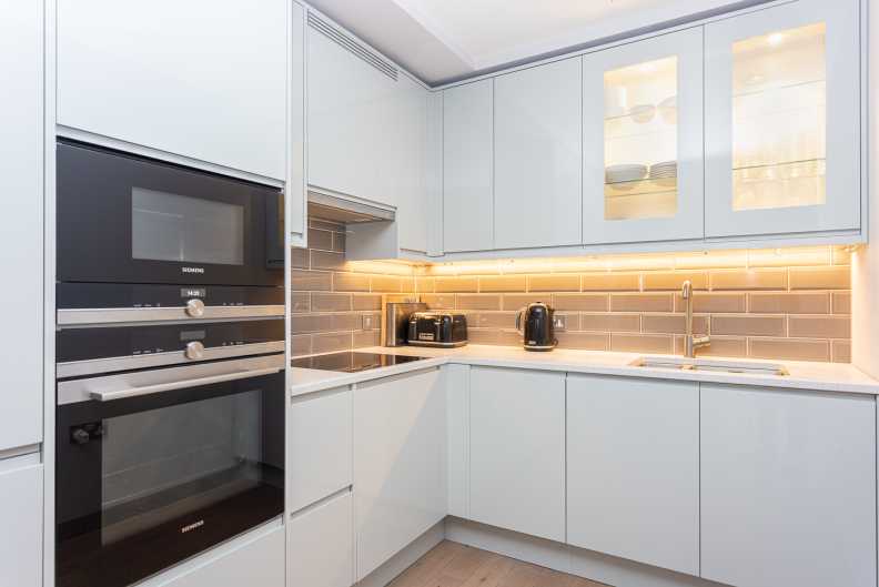 1 bedroom apartments/flats for sale in Drapers Yard, Wandsworth - SW18 view 4