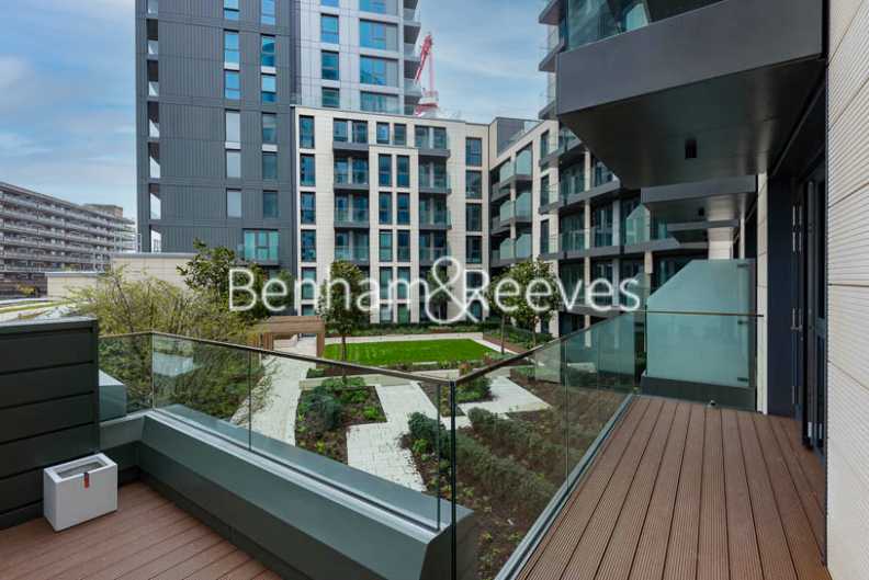 1 bedroom apartments/flats to sale in Sovereign Court, Hammersmith-image 2