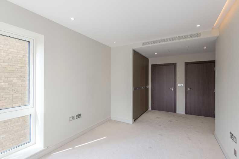 2 bedrooms apartments/flats to sale in Regatta Lane, Fulham Reach, Hammersmith-image 5