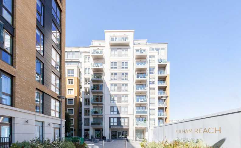 2 bedrooms apartments/flats to sale in Brunswick House, Regatta Lane, Fulham Reach-image 2