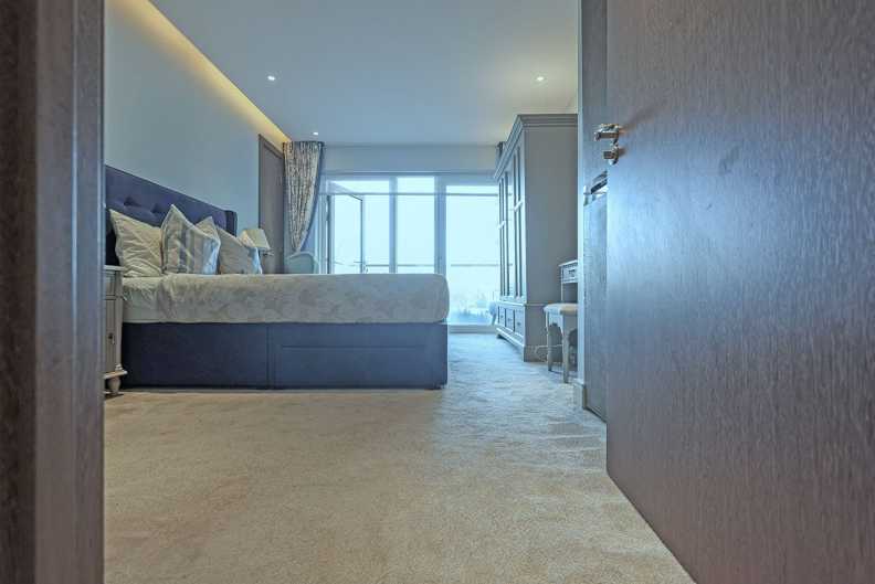 2 bedrooms apartments/flats to sale in Regatta Lane, Fulham Reach, Hammersmith-image 18