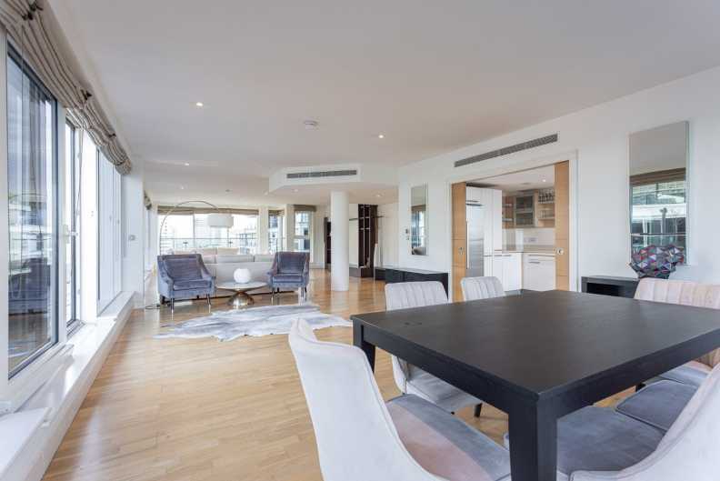 3 bedrooms apartments/flats to sale in The Boulevard, Imperial Wharf-image 19