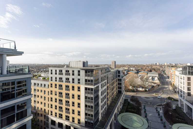3 bedrooms apartments/flats to sale in The Boulevard, Imperial Wharf-image 9