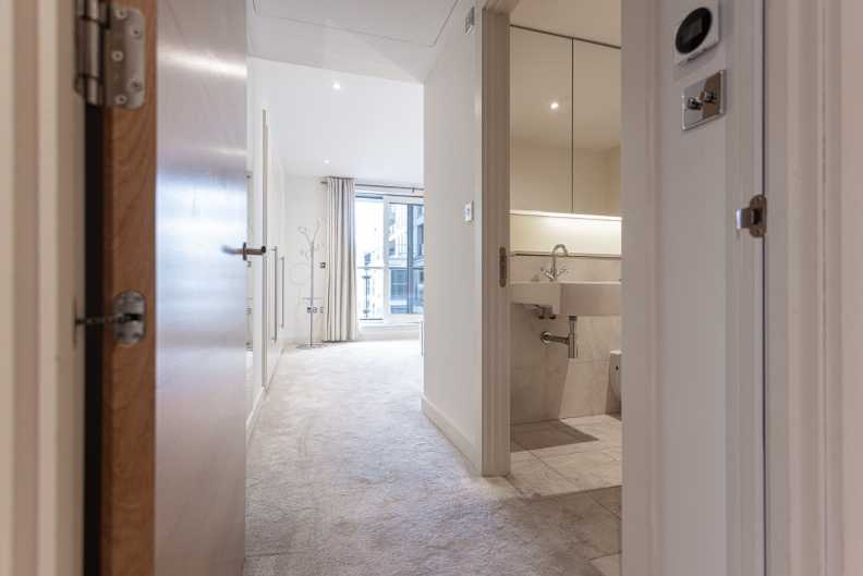 3 bedrooms apartments/flats to sale in The Boulevard, Imperial Wharf-image 29