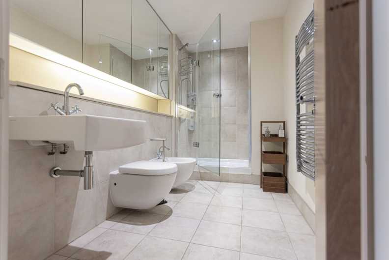 3 bedrooms apartments/flats to sale in The Boulevard, Imperial Wharf-image 7