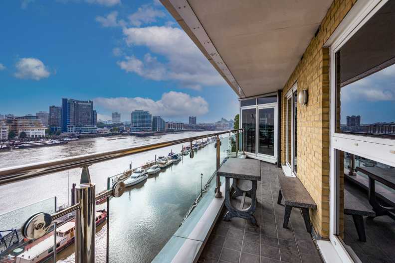 3 bedrooms apartments/flats to sale in The Boulevard, Imperial Wharf, London-image 2