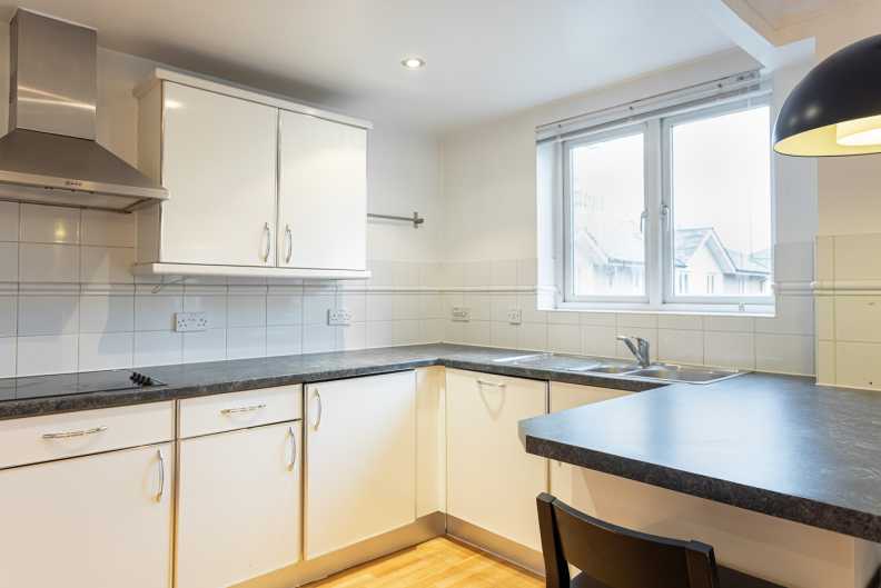 2 bedrooms apartments/flats to sale in Cotton Row, Battersea, London-image 18