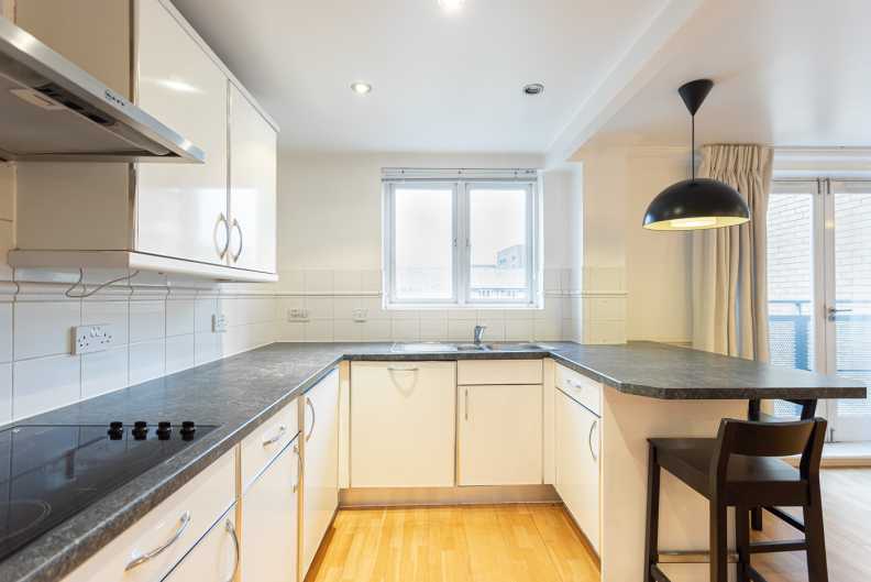 2 bedrooms apartments/flats to sale in Cotton Row, Battersea, London-image 3