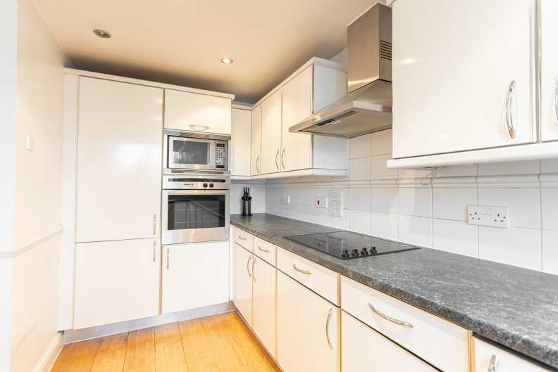 2 bedrooms apartments/flats to sale in Cotton Row, Battersea, London-image 17