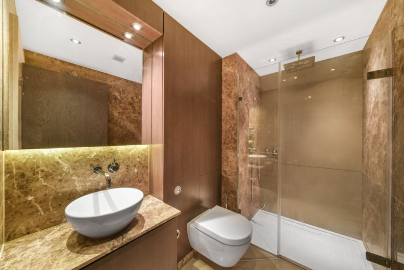2 bedrooms apartments/flats to sale in Park Street, Fulham-image 13