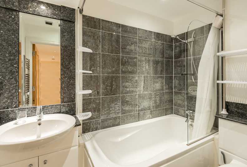 2 bedrooms apartments/flats to sale in Marlborough Road, London-image 8