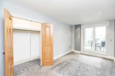 The Boulevard, Imperial Wharf, Fulham - SW6 view 5