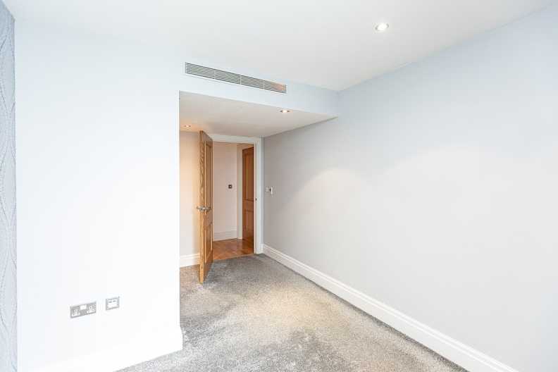 2 bedrooms apartments/flats to sale in The Boulevard, Imperial Wharf, Fulham-image 15