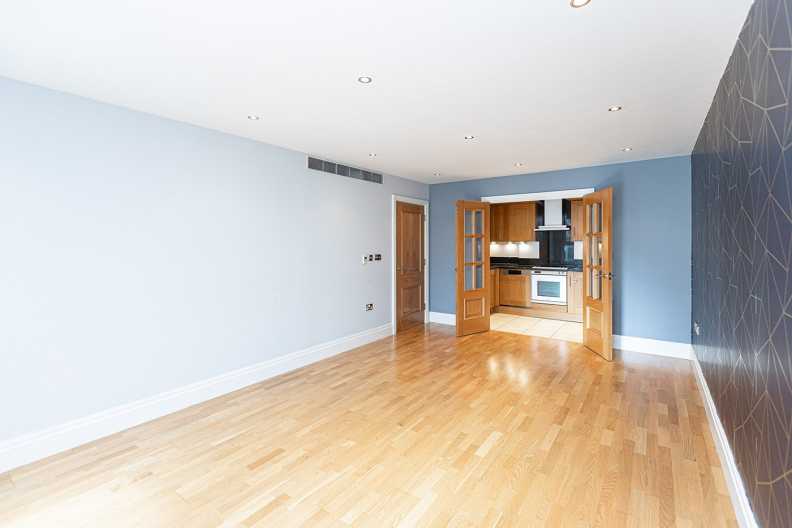 2 bedrooms apartments/flats to sale in The Boulevard, Imperial Wharf, Fulham-image 11