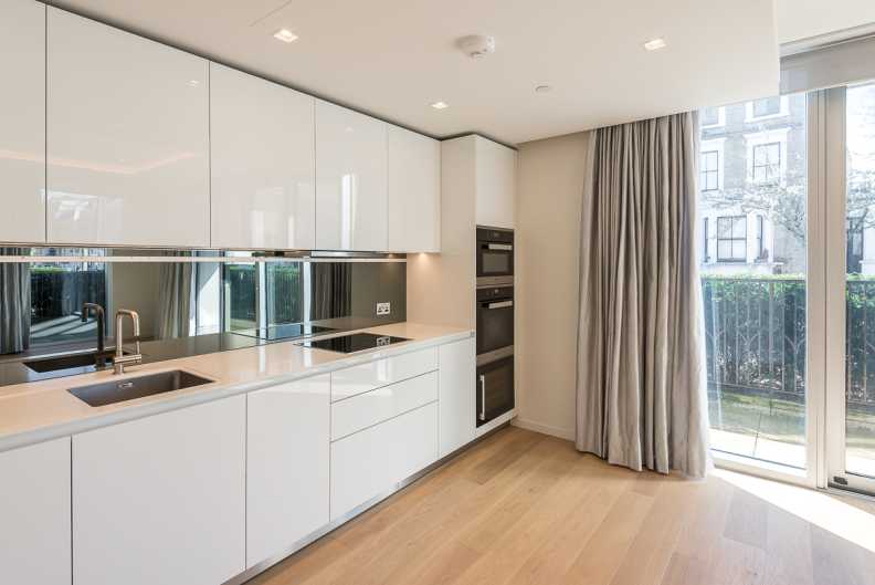 3 bedrooms apartments/flats to sale in Lillie Square, West Brompton, London-image 4