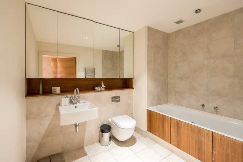 2 bedrooms apartments/flats to sale in The Boulevard, Imperial Wharf-image 5