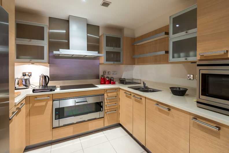 2 bedrooms apartments/flats to sale in Fountain House, The Boulevard, Imperial Wharf-image 3