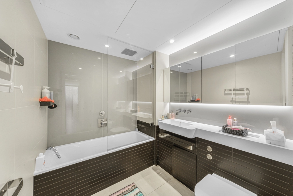 2 bedrooms apartments/flats for sale in Circus Road West, Battersea Power Station - SW11 view 6