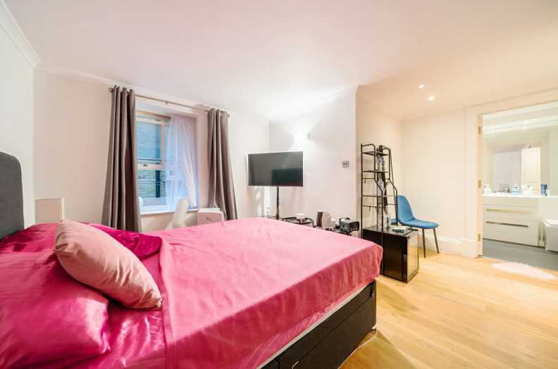 3 bedrooms apartments/flats to sale in Courtfield Gardens, South Kensington-image 15